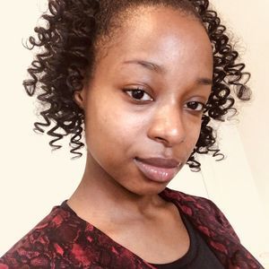 Meet your Posher, Candice